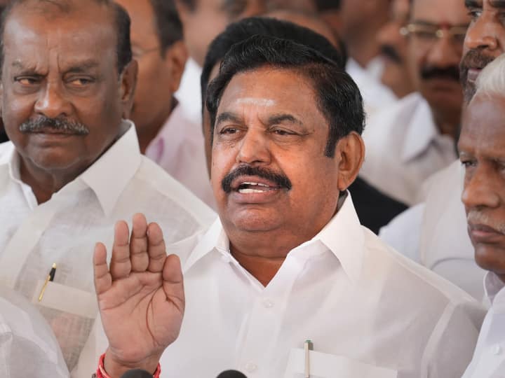 Tamil Nadu Politics BJP Leaders Joining AIADMK E Palaniswami accused of violating coalition dharma Tamil Nadu Politics: 13 नेताओं के पाला बदलने से BJP-AIADMK की दोस्ती में दरार! पलानीस्वामी पर लगा 'गठबंधन धर्म के उल्लंघन का आरोप