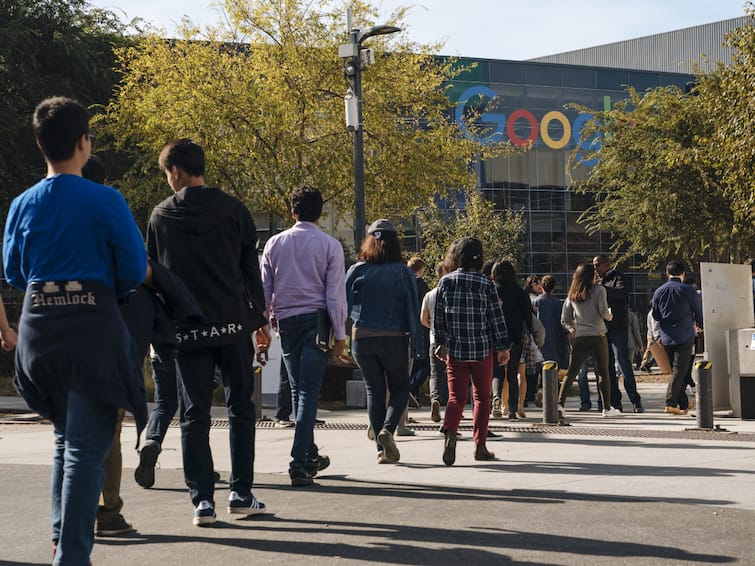 Google To Promote Lesser Employees To Senior Roles In 2023: Here's Why