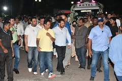 Satish Kaushik Death: सतीश कौशिक को आखिरी विदाई देने पहुंचे सलमान, 'तेरे नाम' के डायरेक्टर के निधन से भावुक भाईजान