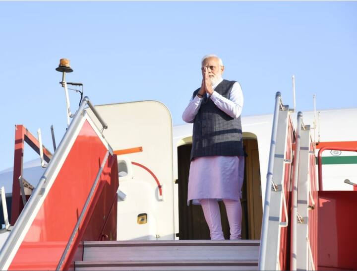 Prime Minister Narendra Modi left for Delhi PM Modi Gujarat visit: PM મોદી દિલ્લી જવા રવાના, એક બાદ એક મેરેથોન બેઠકમાં જાણો શું કરી ચર્ચાં?