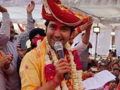 बागेश्वर धाम के धार्मिक मंच पर लगा बीजेपी-कांग्रेस के MLA का जमावड़ा, धीरेंद्र शास्त्री ने फिर उठाई हिंदू राष्ट्र की बात