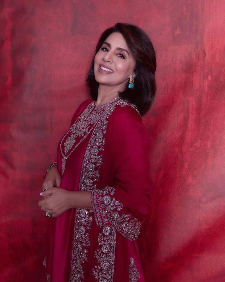 नीतू कपूर ने दिवंगत एक्टर ऋषि कपूर की पत्नी और बॉलीवुड के जाने-माने अभिनेता रणबीर कपूर की मां है. इतना ही नहीं नीतू कपूर खुद दिग्गज अभिनेत्रियों में से एक मानी जाती है और इस उम्र में भी एक्ट्रेस का निखार दिन पर दिन बढ़ता जाता है. (Photo- Instagram)