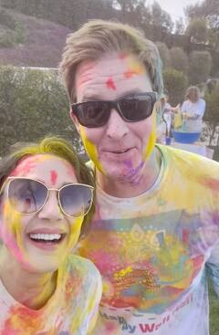 Holi 2023: प्रीति जिंटा ने विदेश में प्रियंका चोपड़ा संग खेली होली, एक-दूसरे को खूब लगाया रंग-गुलाल, सामने आईं तस्वीरें