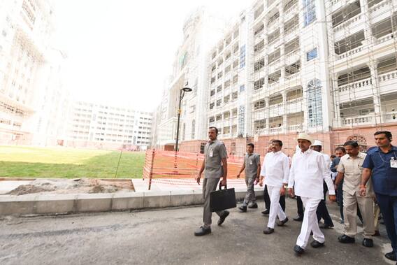 Telangana New Secretariat: తెలంగాణ కొత్త సచివాలయ నిర్మాణ పనులు పరిశీలించిన సీఎం కేసీఆర్