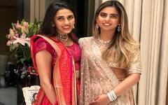 In Photos: શ્લોકા મહેતા છે ઈશા અંબાણીની બાળપણની મિત્ર, નહી જોઇ હોય ભાભી-નણંદની આવી આવી તસવીરો