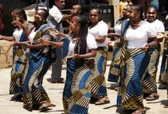 ਇਸ ਦੇਸ਼ ਵਿੱਚ ਔਰਤਾਂ ਅਤੇ ਮਰਦ ਪਹਿਨਦੇ ਹਨ ਇੱਕੋ ਜਿਹੇ ਕੱਪੜੇ