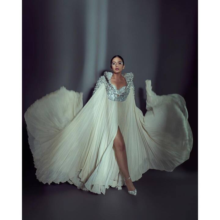 హ్యూమా ఖురేషి (Image credit: Huma Qureshi /Instagram)
