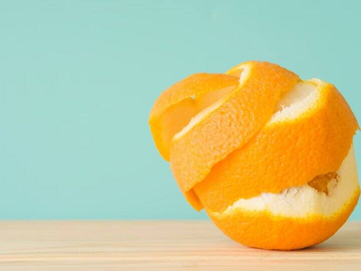 Leave the expensive toners of the market, make unadulterated toner with orange peel, the skin will glow
