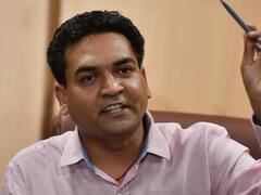 CM केजरीवाल ने सिसोदिया को बताया 'प्रह्लाद' तो कपिल मिश्रा बोले- 'तिहाड़ में बैठकर एक दूसरे को...'