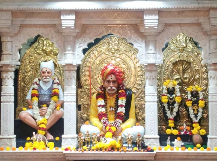 यावेळी बाजार समितीचे माजी अध्यक्ष दत्तात्रय पाटील, गोकुळचे माजी संचालक दिनकरराव कांबळे, यशवंतराव पाटील, शामराव होडगे, यात्रा कमिटी सदस्य, मुख्य कार्यकारी अधिकारी संजय कणसे, व्यवस्थापक अशोक पाटील आदी उपस्थित होते.