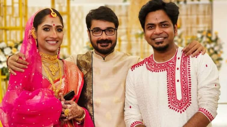 Durnibar Marriage: Durnibar Saha and Mohar got married, Prosenjit Chatterjee supervised the whole event Durnibar Marriage: শাঁখ বাজালেন প্রসেনজিৎ, সাত পাকে বাঁধা পড়লেন দুর্নিবার-ঐন্দ্রিলা