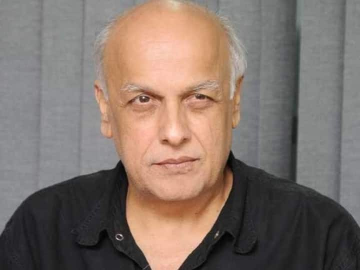 Mahesh Bhatt About To Kiss Her Daughter Shaheen Bhatt after Drunk After That Director Stopped Drinking Alcohol बेटी को Kiss करने जा रहे थे महेश भट्ट तभी...डायरेक्टर ने सुनाई शराब के नशे में धुत्त होने की कहानी!