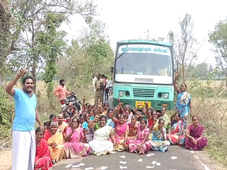 Mayiladuthurai news police did not detect the sale of counterfeit liquor women who entered the field caused a stir in Mayiladuthurai TNN கள்ளச்சாராய விற்பனையை கண்டுகொள்ளாத காவல்துறை - களத்தில் இறங்கிய பெண்கள்