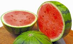 Water Melon: সুস্থ থাকতে চান? গরমের শুরু থেকেই পাতে রাখুন তরমুজ