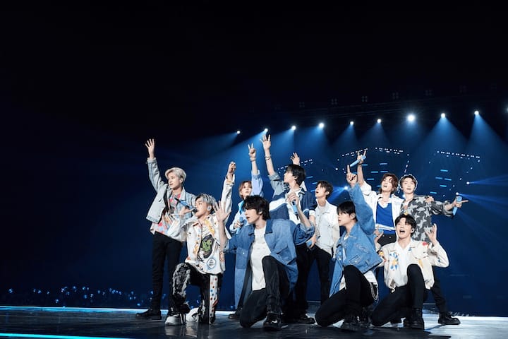 Fan chant: Before an idol's performance, admirers often yell out fan chants in the crowd. The names of each member of a group are typically included in fan chants.