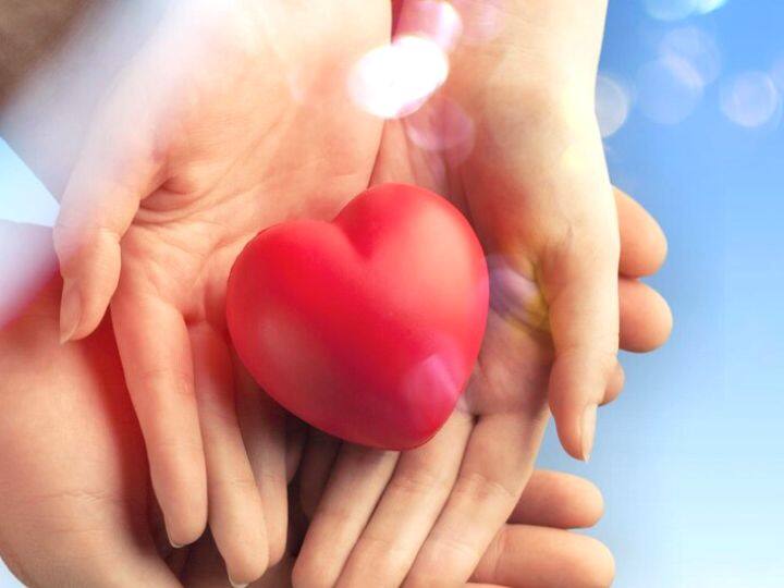 Cholesterol Food Diet Eat These Healthy Foods To Reduce Heart Attack Risk And Bad Cholesterol Level अपने खानापान में करें ये जरूरी बदलाव, कंट्रोल में रहेगा कोलेस्ट्रॉल, हार्ट अटैक का भी नहीं होगा खतरा