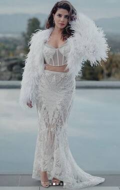 Priyanka Chopra: ਪ੍ਰਿਅੰਕਾ ਚੋਪੜਾ ਨੇ ਟ੍ਰਾਂਸਪੇਰੇਂਟ ਆਊਟਫਿਟ'ਚ ਦਿਖਾਇਆ ਬੋਲਡ ਅਵਤਾਰ, ਖੂਬਸੂਰਤੀ ਦੇਖ ਕੇ ਹੈਰਾਨ ਰਹਿ ਗਏ ਪ੍ਰਸ਼ੰਸਕ