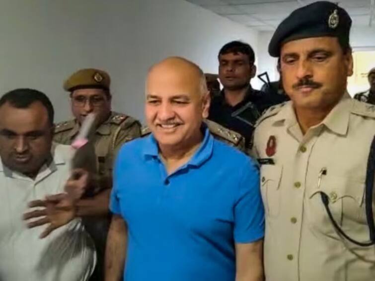 Delhi Liquor Policy Case For Manish Sisodia, Enforcement Directorate Seeks 10-Day Custody Delhi Liquor Policy Case: సిసోడియాను వదలని ఈడీ, వారం రోజుల రిమాండ్‌కు కోర్టు అంగీకారం