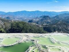 स्प्रिंग सीजन का लेना है मजा तो पार्टनर के साथ इन 5 जगहों पर प्लान करें हॉलिडे ट्रिप, मिलेगी सुकून वाली फीलिंग