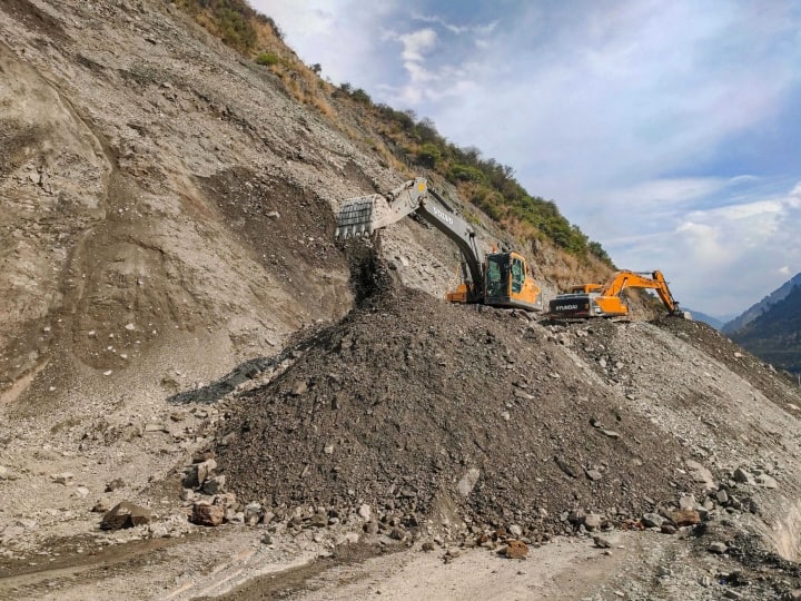 Landslide Prone 147 Dists: ISRO released list, Rudraprayag and Tehri top most dangerous zones