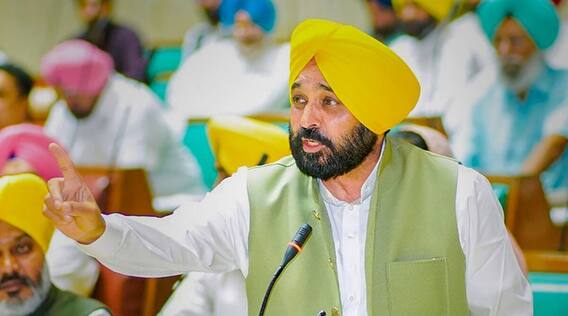 ਸ਼ਰਾਬ ਤੋਂ 9754 ਕਰੋੜ ਰੁਪਏ ਕਮਾਏਗੀ ਭਗਵੰਤ ਮਾਨ ਸਰਕਾਰ, ਪਰਮਿਟ ਫੀਸ ਵੀ ਘਟਾਈ ਸ਼ਰਾਬ ਤੋਂ 9754 ਕਰੋੜ ਰੁਪਏ ਕਮਾਏਗੀ ਭਗਵੰਤ ਮਾਨ ਸਰਕਾਰ, ਪਰਮਿਟ ਫੀਸ ਵੀ ਘਟਾਈ