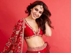 Sara Ali Khan Photos: मांग टीका और हाथों में चूड़िया... लाल लहंगे में गॉर्जस लगीं सारा अली खान, देसी लुक से इंटरनेट पर मचाया धमाल
