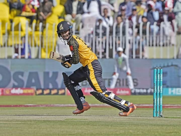 Saim Ayub new option for Pakistan Opener Saim Ayub stats as Peshawar Zalmi opener in PSL 2023 PSL 2023: तीनों पारियों में ताबड़तोड़ अर्धशतक, पाकिस्तान को मिल गया नया स्टार ओपनर; हैरान कर देने वाले हैं आंकड़े