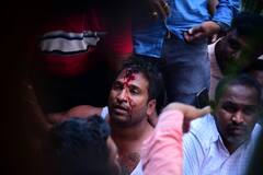 हसन मुश्रीफ ईडीच्या जाळ्यात, कार्यकर्त्यांचा घरासमोर आक्रोश