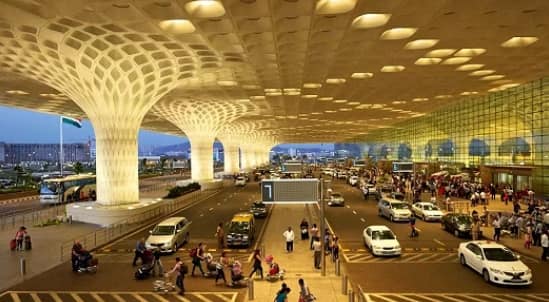 adani airports in india recorded good increase in passenger traffic with international passengers surge too Airports: ਅਡਾਨੀ ਦੇ 7 ਹਵਾਈ ਅੱਡਿਆਂ 'ਤੇ ਘਰੇਲੂ ਯਾਤਰੀਆਂ 'ਚ 92% ਵਾਧਾ, ਅੰਤਰਰਾਸ਼ਟਰੀ ਯਾਤਰੀਆਂ 'ਚ 133% ਵਾਧਾ
