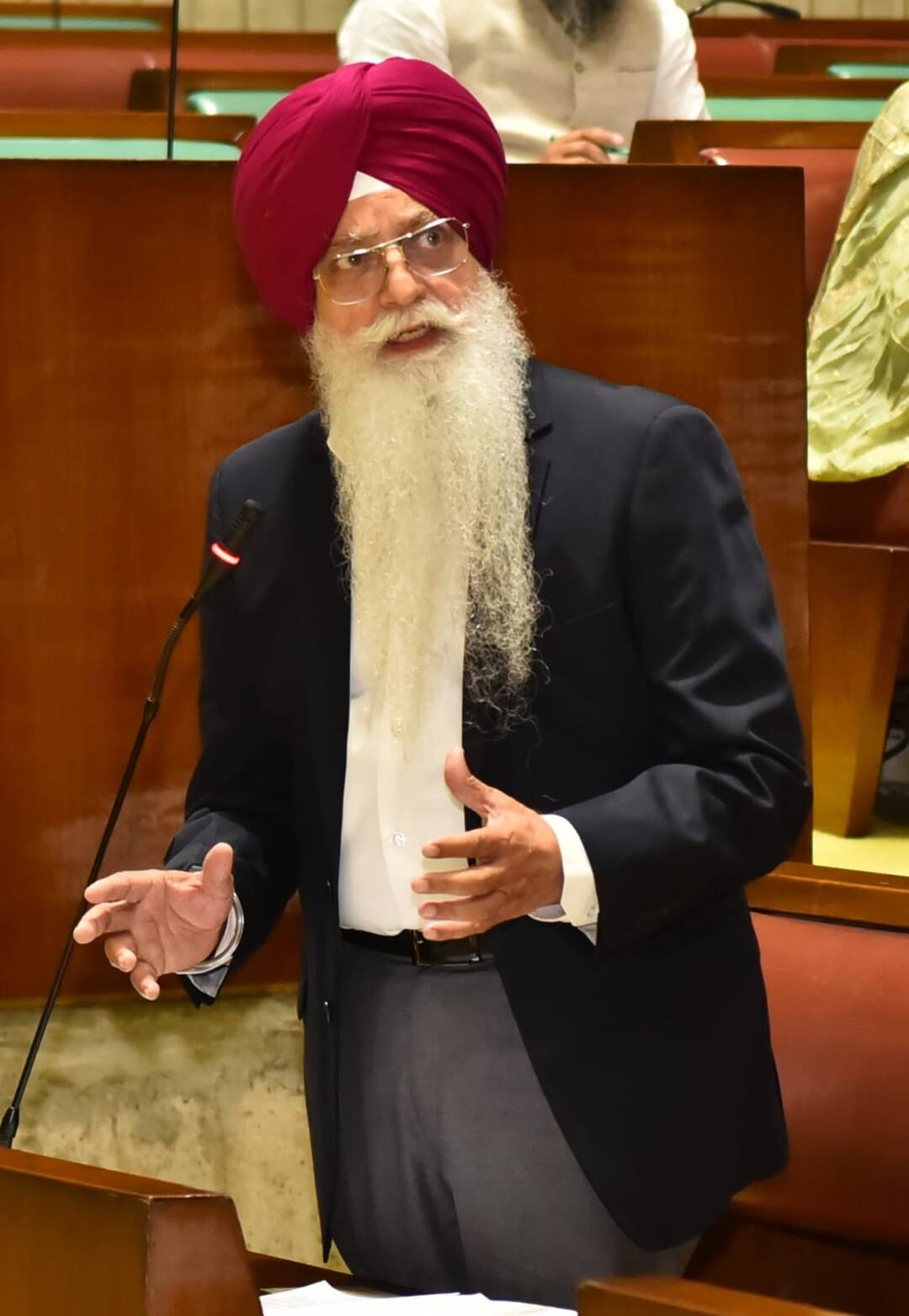 ਸਿੰਚਾਈ ਲਈ ਪਾਣੀ ਦੀ ਸੁਚੱਜੀ ਵਰਤੋਂ ਕਰਨ ਲਈ ਸੂਬਾ ਸਰਕਾਰ ਵੱਲੋਂ ਮੁਹੱਈਆ ਕਰਵਾਈ ਜਾ ਰਹੀ ਹੈ ਵਿੱਤੀ ਅਤੇ ਤਕਨੀਕੀ ਸਹਾਇਤਾ: ਡਾ ਇੰਦਰਬੀਰ ਸਿੰਘ ਨਿੱਜਰ FINANCIAL AND TECHNICAL ASSISTANCE IS BEING PROVIDED BY THE STATE GOVERNMENT FOR JUDICIOUS USE OF WATER FOR IRRIGATION DR. INDERBIR SINGH NIJJAR ਸਿੰਚਾਈ ਲਈ ਪਾਣੀ ਦੀ ਸੁਚੱਜੀ ਵਰਤੋਂ ਕਰਨ ਲਈ ਸੂਬਾ ਸਰਕਾਰ ਵੱਲੋਂ ਮੁਹੱਈਆ ਕਰਵਾਈ ਜਾ ਰਹੀ ਹੈ ਵਿੱਤੀ ਅਤੇ ਤਕਨੀਕੀ ਸਹਾਇਤਾ: ਡਾ ਇੰਦਰਬੀਰ ਸਿੰਘ ਨਿੱਜਰ