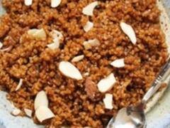 Rajasthani Lapsi: डेसर्ट और मिठाई के शौकीन हैं, तो एक बार ट्राई करें राजस्थानी लापसी