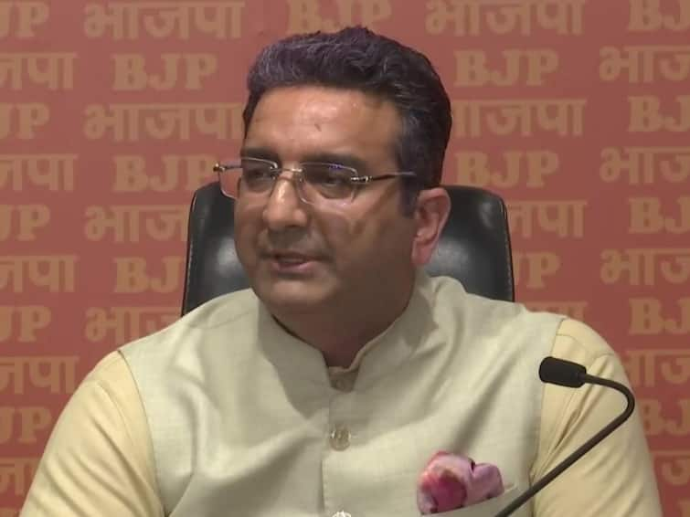 People Are Aware, They Want Corrupt Elements To Be Taught A Lesson: BJP Slams Oppn Over ED, CBI Raids People Are Aware, They Want Corrupt Elements To Be Taught A Lesson: BJP Slams Oppn Over ED, CBI Raids