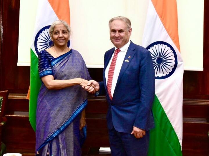 India Australia Ties: निर्मला सीतारमण से मिले ऑस्ट्रेलिया के मंत्री, मुलाकात में तय हुआ-रिन्युबल एनर्जी के क्षेत्र में मिल कर करेंगे काम Nirmala Sitharaman Dan Farrell discuss opportunities deepening India Australia economic cooperation India Australia Ties: निर्मला सीतारमण से मिले ऑस्ट्रेलिया के मंत्री, मुलाकात में तय हुआ-रिन्युबल एनर्जी के क्षेत्र में मिल कर करेंगे काम