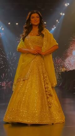 Sushmita Sen : 'लॅक्मे फॅशन वीक'मध्ये सुष्मिता सेनने केला रॅम्प वॉक; पाहा फोटो