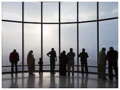 अंदर से कैसा है बुर्ज खलीफा, ऊपर से ऐसा दिखता है बाहर का नजारा... यहां देखिए फोटो