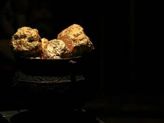 सोने के खजाने से भरा है ये पहाड़! लेकिन वहां गए तो...वापस नहीं आ पाओगे