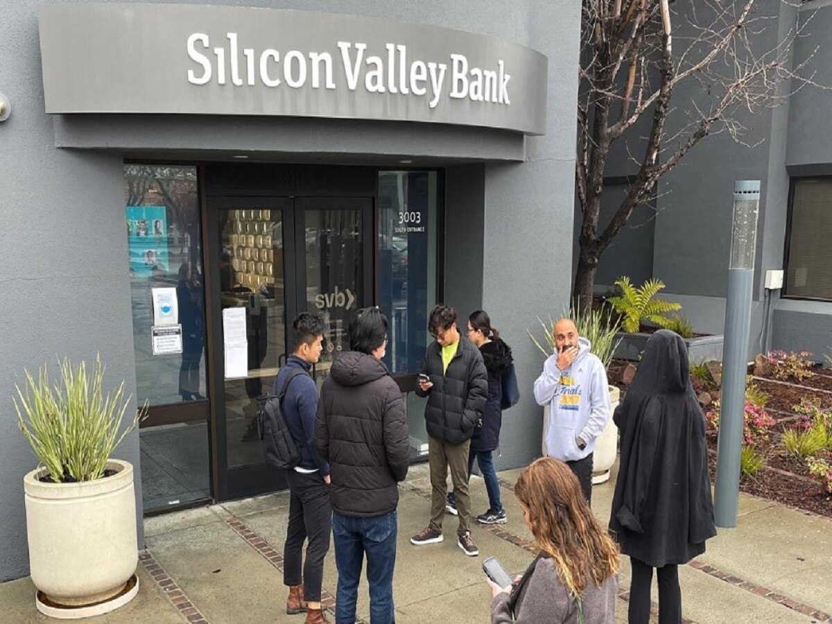 Silicon Valley Bank Collapses Biggest Banking Failure Since 2008 Know ...