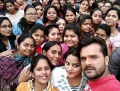 Khesari Lal Yadav केवल तीन देवियों की करते हैं पूजा, एक्टर की जिंदगी में इन औरतों का है बड़ा महत्व