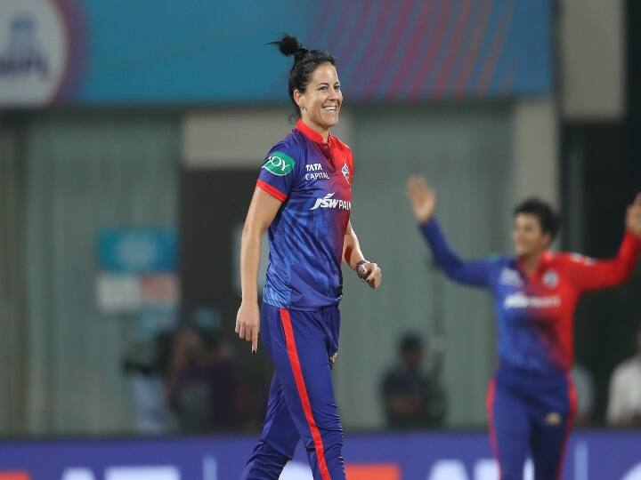 Delhi capitals player Marizanne Kapp first player to take 5 wickets in Women's Premier League history vs gujarat giants Marizanne Kapp: மகளிர் ஐ.பி.எல்.லில் முதன்முறையாக 5 விக்கெட்டுகள்..! புதிய வரலாறு படைத்த மாரிஜானே காப் யார்..?