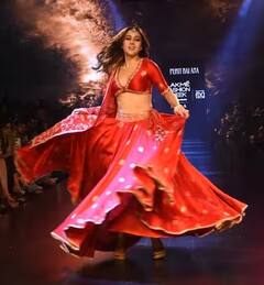 Lakme Fashion Week: રેંમ્પ વોક કરી સારાએ દેખાડ્યો પોતાનો નવાબી ઠાઠ