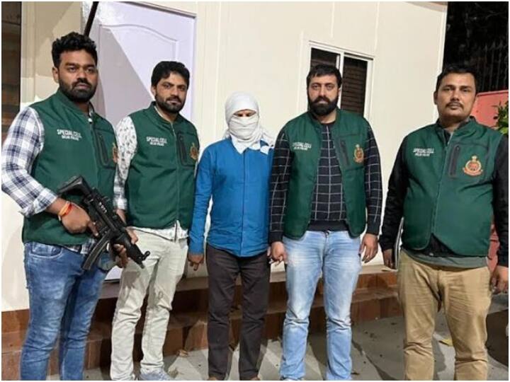 Delhi murder accused man arrested after 19 years for killing his friends wife ann Delhi Crime: दोस्त की बीवी की खूबसूरती पर था फिदा, जबरदस्ती का विरोध करने पर ली थी जान, 19 साल बाद गिरफ्तार