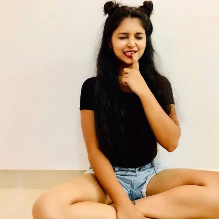 కార్తీకదీపం సీరియల్ శౌర్య (అమూల్య గౌడ) (Image Credit: Amulya Gowda/ Instagram)