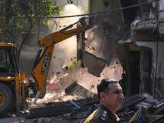 Delhi: कल से फिर चलेगा बुलडोजर, जानें लिस्ट में कितने अवैध निर्माण और अतिक्रमण हैं शामिल 