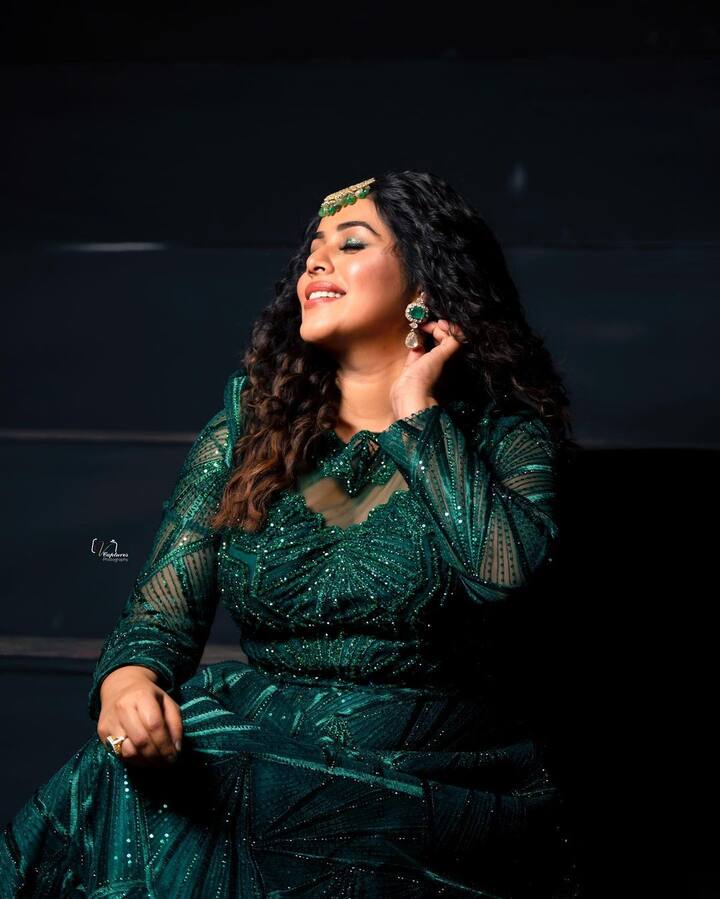 పూర్ణ అందమైన ఫోటోలు -Image Credit: Shamna Khasim/Instagram