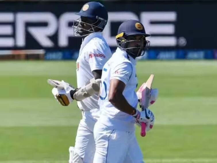 NZ vs SL Sri lanka gave 285 runs target to new zealand Know WTC Point table  NZ vs SL : श्रीलंका-न्यूझीलंड सामना रंगतदार स्थितीत, श्रीलंका जिंकल्यास भारताच्या अडचणी वाढणार, WTC गुणतालिका काय म्हणतेय? वाचा सविस्तर