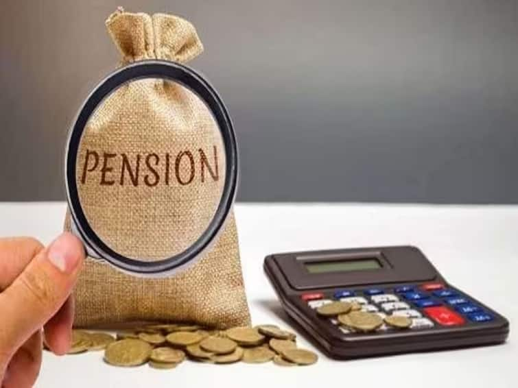 for old pension scheme Municipal Corporation municipal council employees will also go on strike from March 14 Old Pension Scheme : एकच मिशन-जुनी पेन्शन; महापालिका, नगरपालिका कर्मचारीही 14 मार्चपासून संपावर जाणार