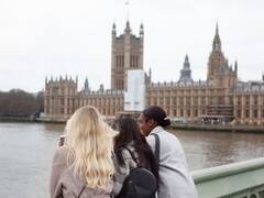 Abroad Travel: यूरोप घूमने का बना रहे प्लान? आसानी से मिल जाएगा इन पांच देशों का वीजा