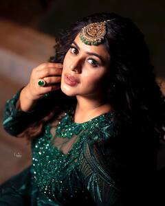 Shamna Khasim:  మెహెందీ  రంగు డ్రెస్సులో కాబోయే తల్లి పూర్ణ