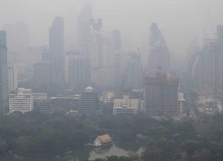 Air pollution worsens in Thailand more than 2 lakh people sick Thailand: थाईलैंड में जहरीली हवा के कारण बदतर हुए हालात, 1 हफ्ते में 2 लाख से ज्यादा लोग बीमार