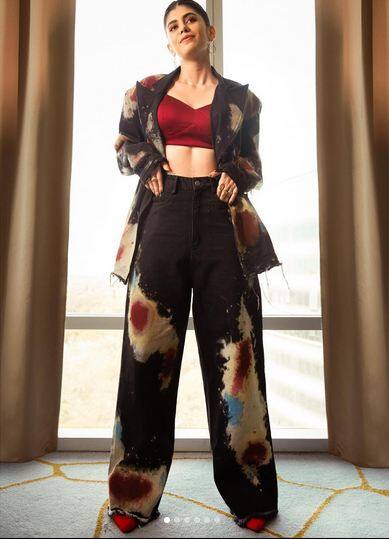 ਕਲਾਸੀ ਲੁੱਕ 'ਚ ਸ਼ਾਨਦਾਰ ਦਿਖੀ ਅਦਾਕਾਰਾ ਸੰਜਨਾ ਸਾਂਘੀ